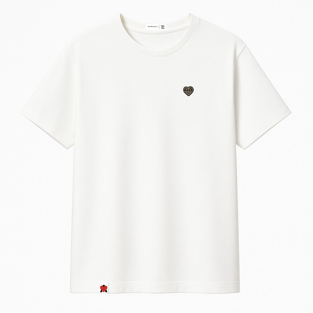 Plain Basic White: Black Heart